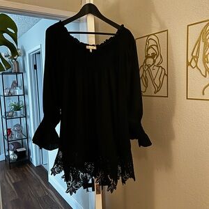 Chic Black Lace Hem Women's Blouse